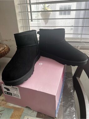 Pop Rhemmy Black Suedelike Boots Women’s Size 11